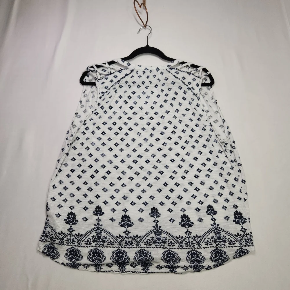 🌟Lucky Brand White and Blue Extra Large Blouse - Picture 2 of 9